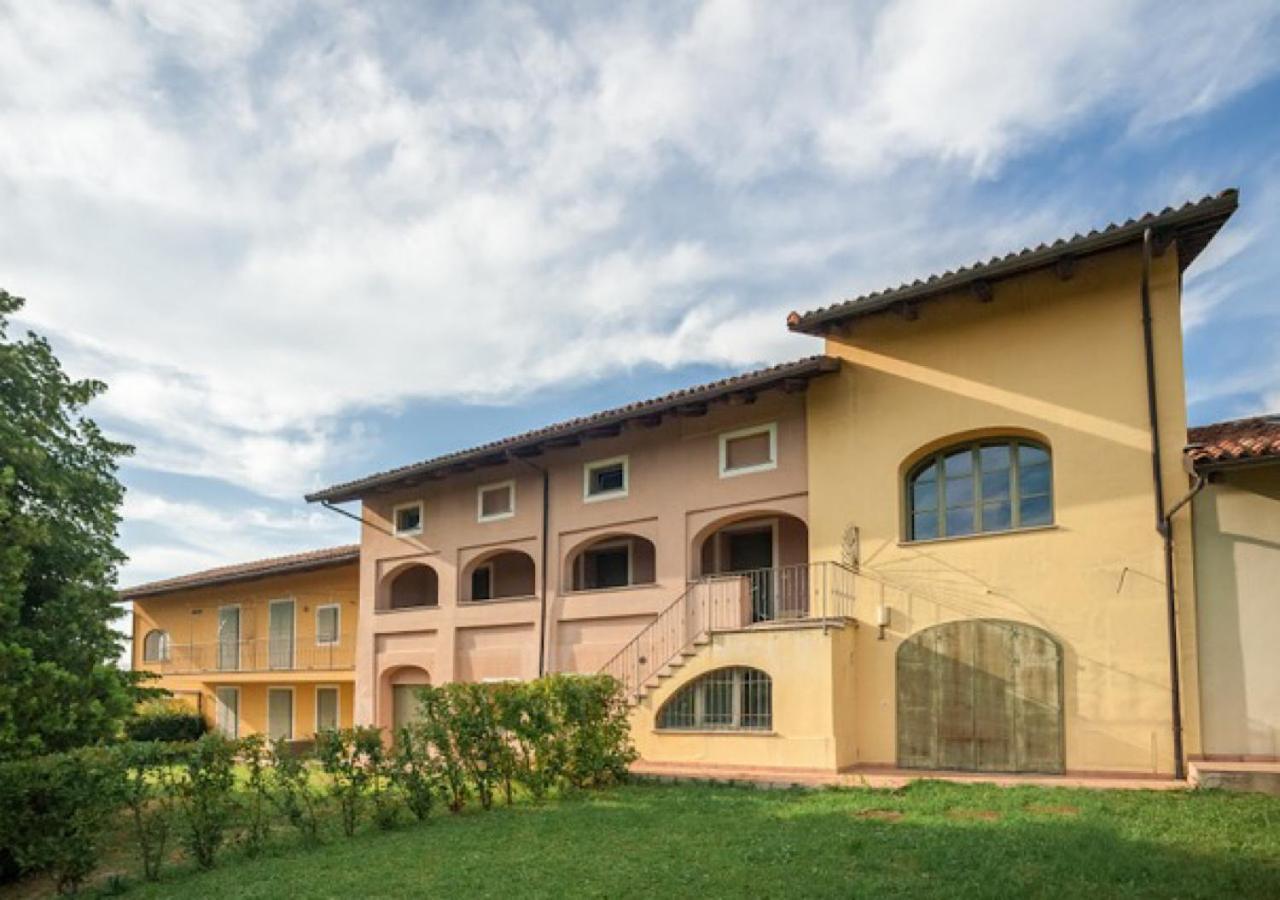 Appartamento Charming Loft Golf Club Barolo Novello Esterno foto